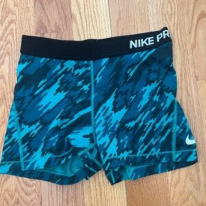 Women’s Nike pros